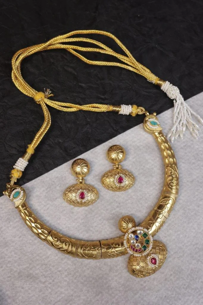 Gold Hasli Collar Necklace Set with Navratna Medallion