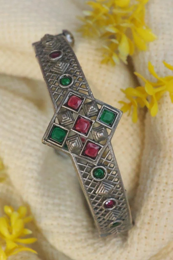Silver Replica Criss-Cross Kada Pair with Red and Green Monalisa Stones