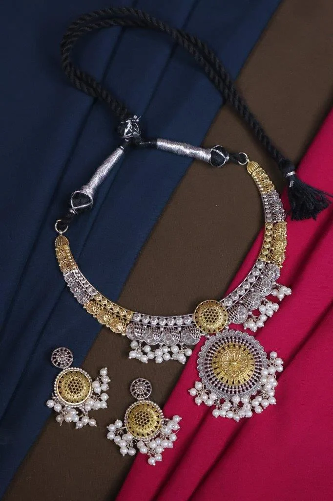 Dual Tone Collar with Sunburst Medallion and Pearl Fringe