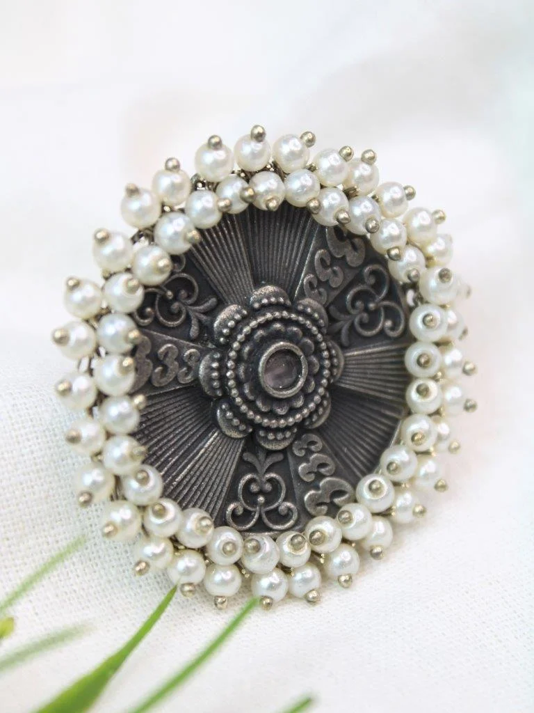 Pearl Edged Fan Ring with Centre Stone