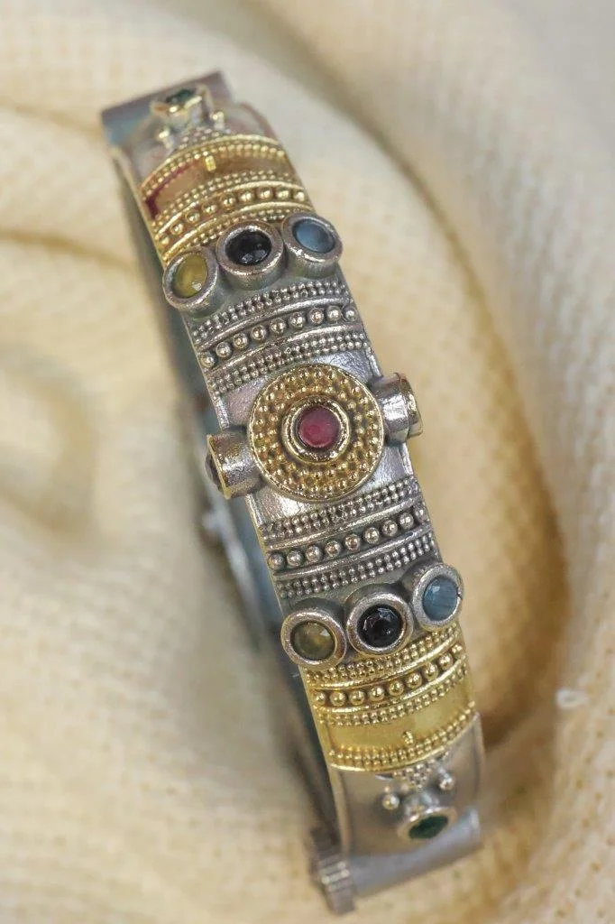 Dual Tone Slim Bangle with Monalisa Stone Panels