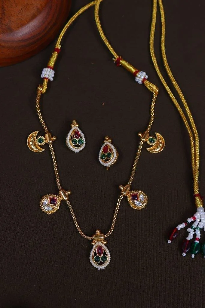 Crescent Charm Necklace with Kundan Teardrop Motifs