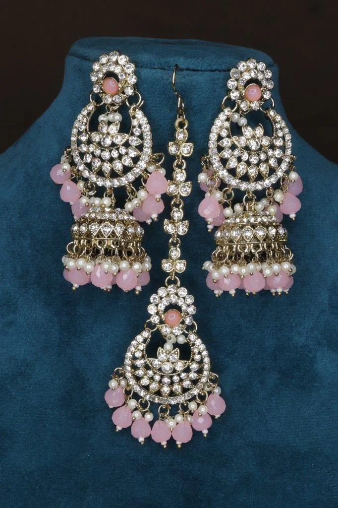 Kundan Chandbali Earrings and Maang Tikka Set