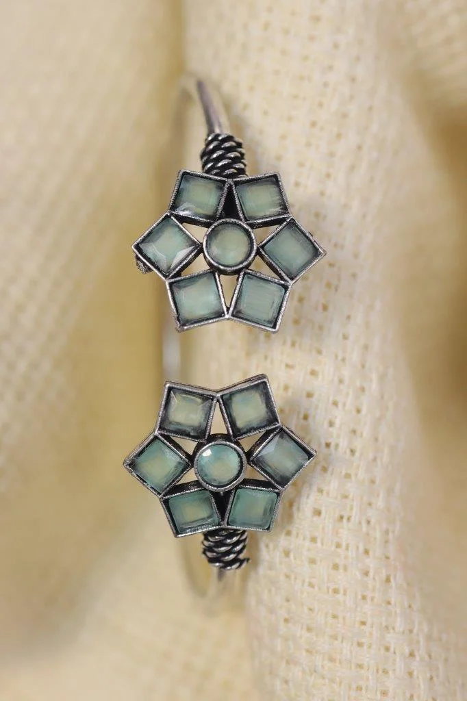 Oxidised Twin Star Mint Stone Kada