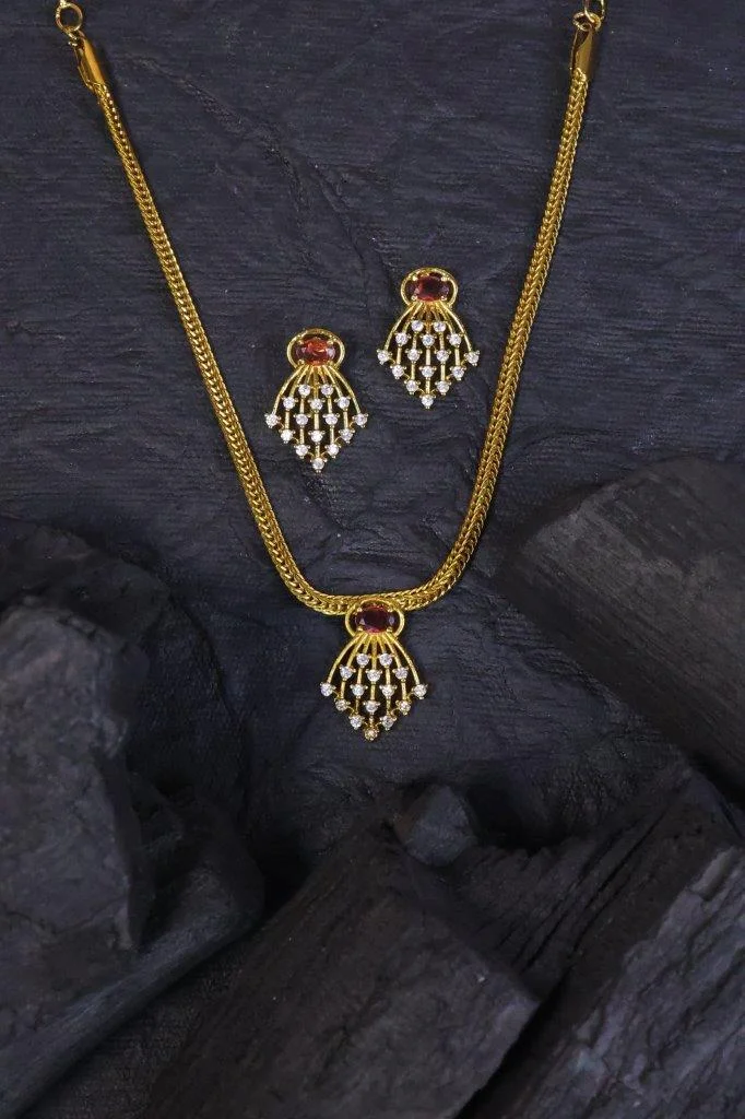 Fine Chain Set with Fan Pendant