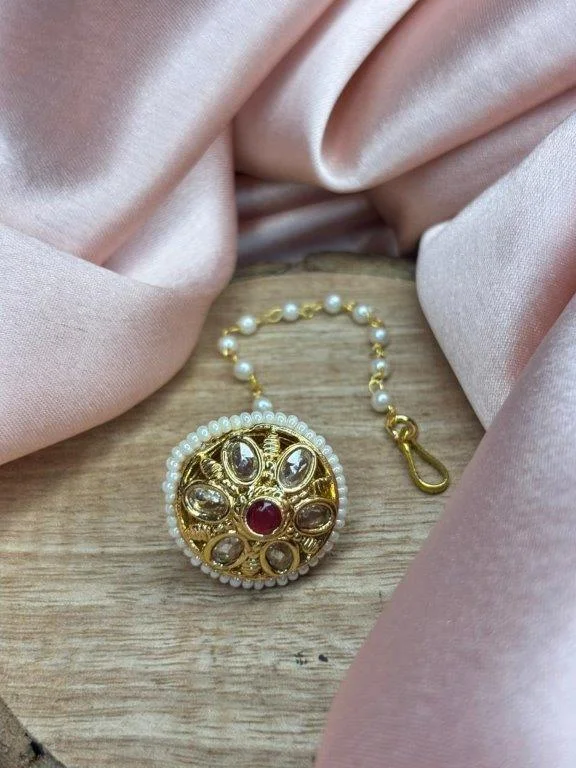 Small Borla Maang Tikka with Ruby and Kundan