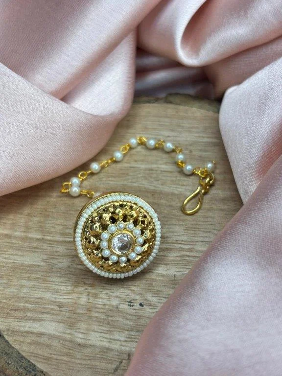 Borla Maang Tikka with Pearl Border — White Kundan