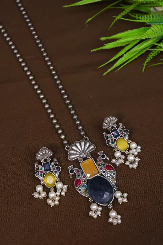 Twin Peacock Pendant Necklace with Large Oval Centre Stone