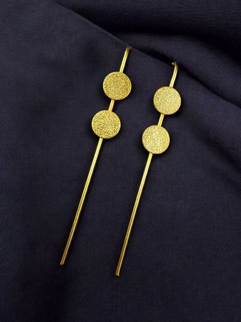 Textured Disc Climbing Ear Pin – view 2