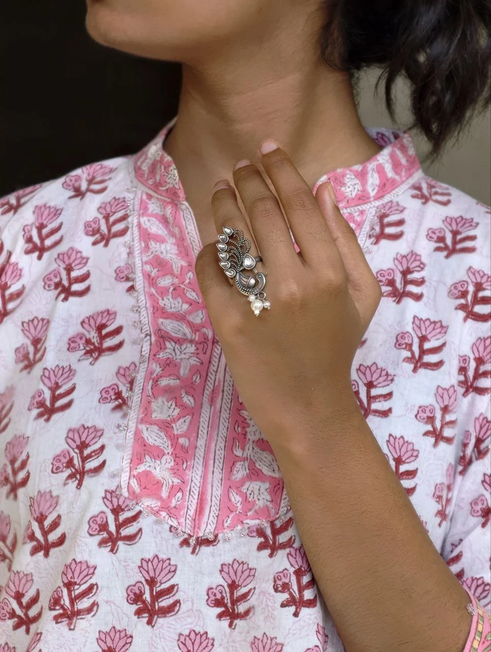 Oxidised Peacock Ring — Vintage Silver Look
