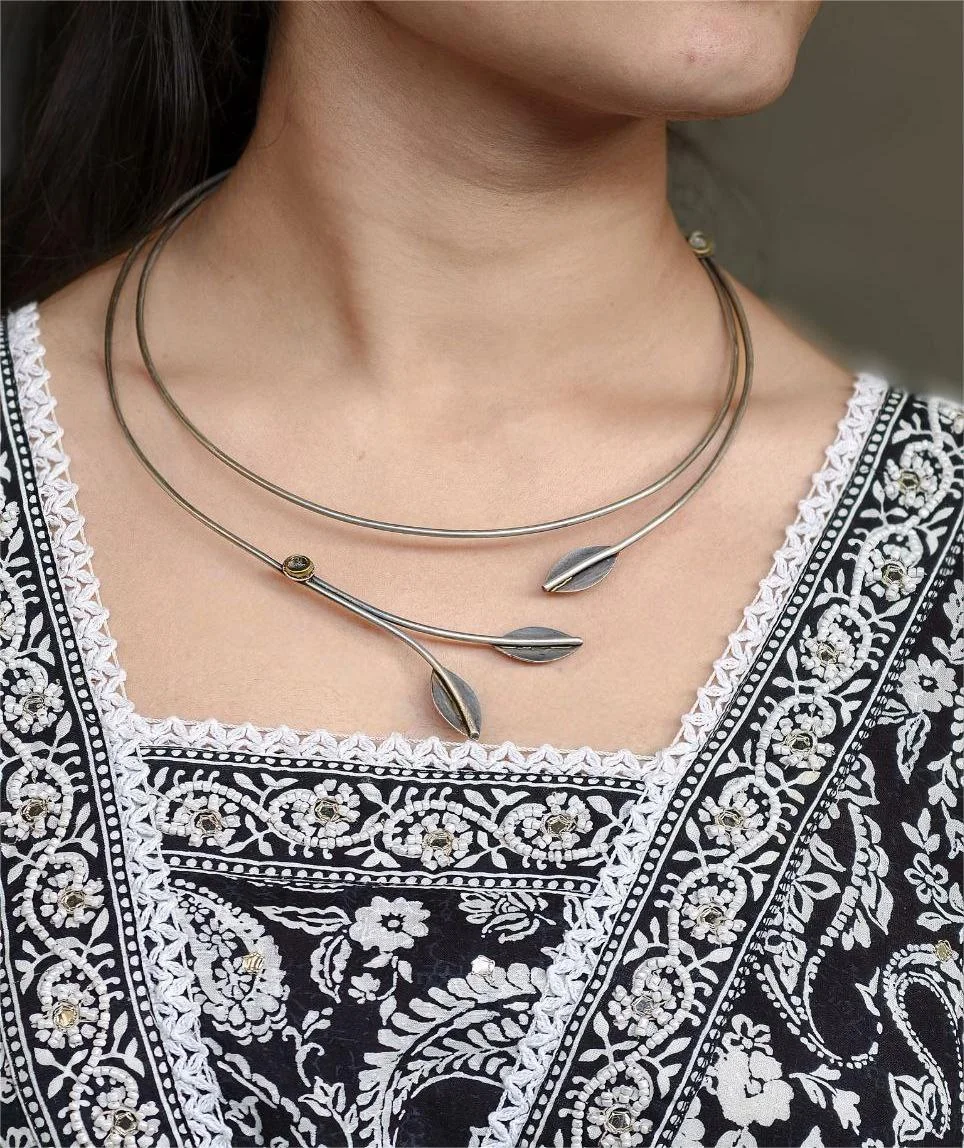 Silver Plated Leaf Hasli Collar Necklace