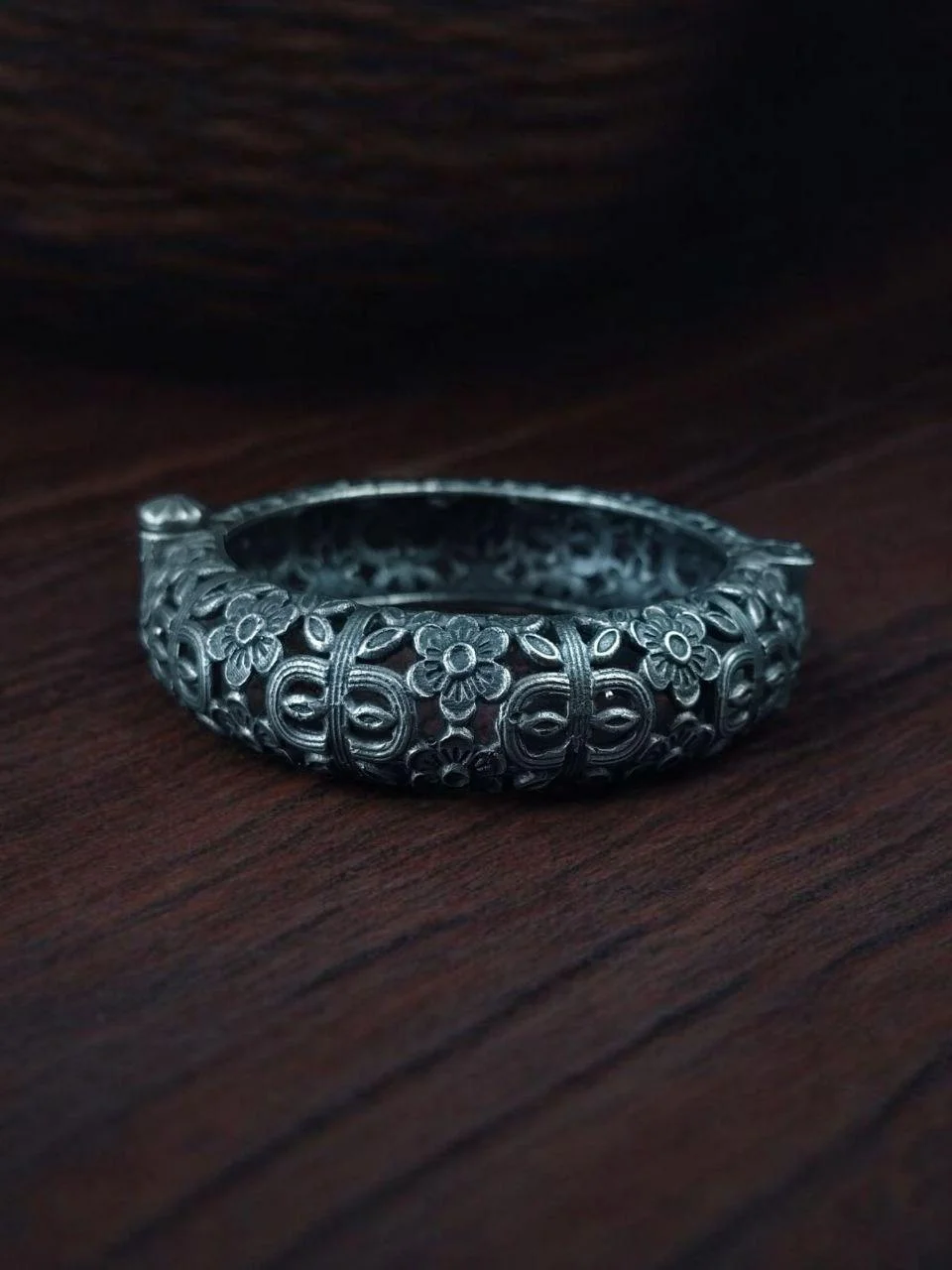 Oxidised Floral Band Kada – view 3