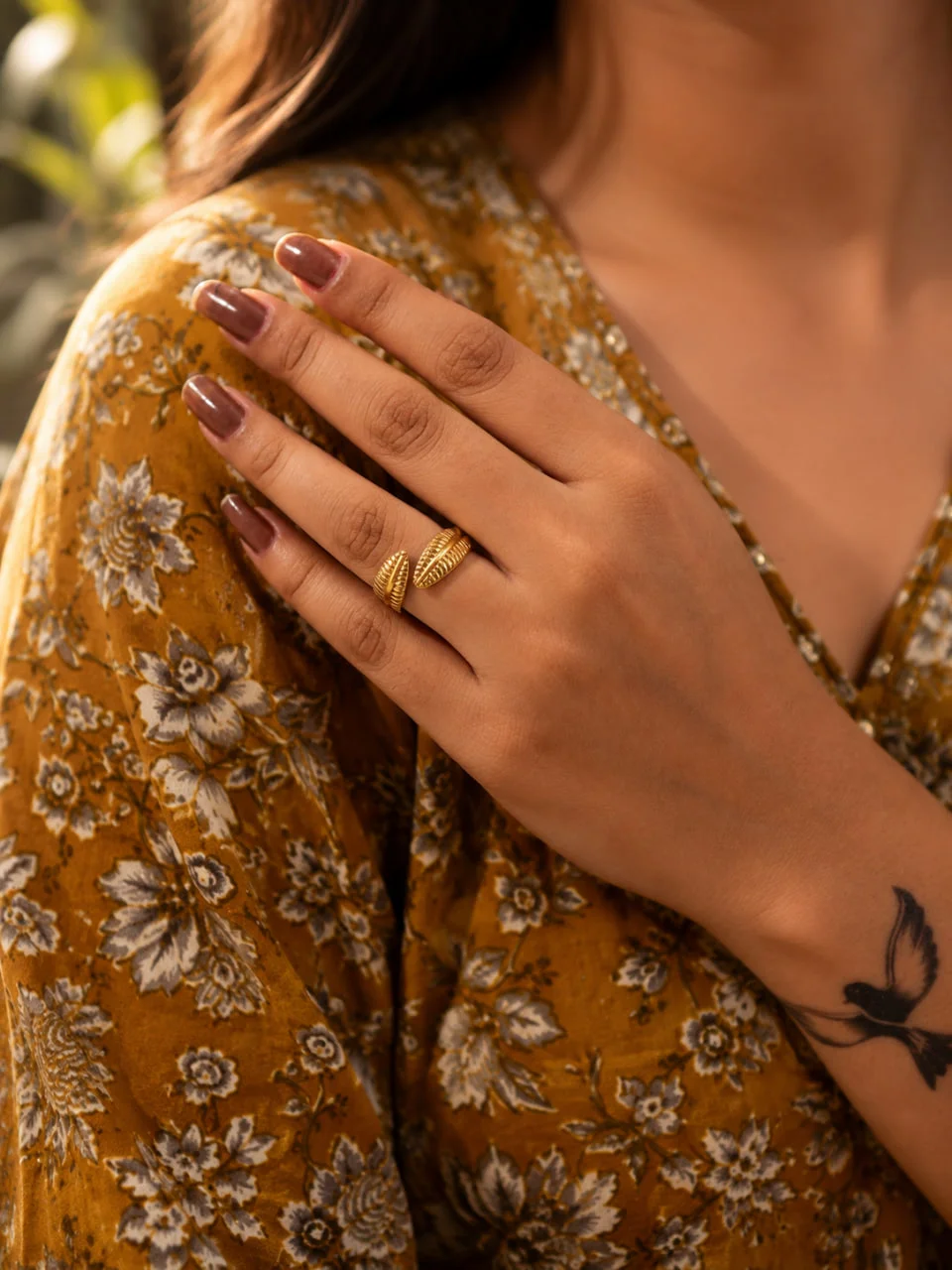 Anti-Tarnish Double Ribbed Leaf Ring