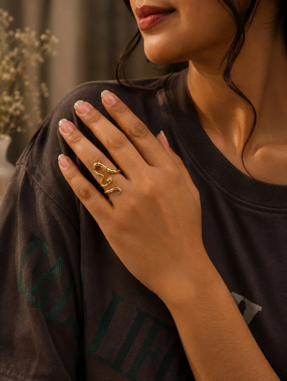 Anti-Tarnish Smooth Serpent Curve Ring