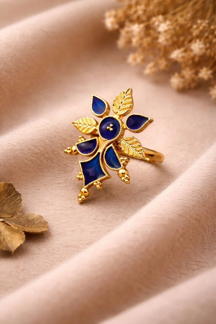 Gold Enamel Ring with Cabochon Centre – view 5