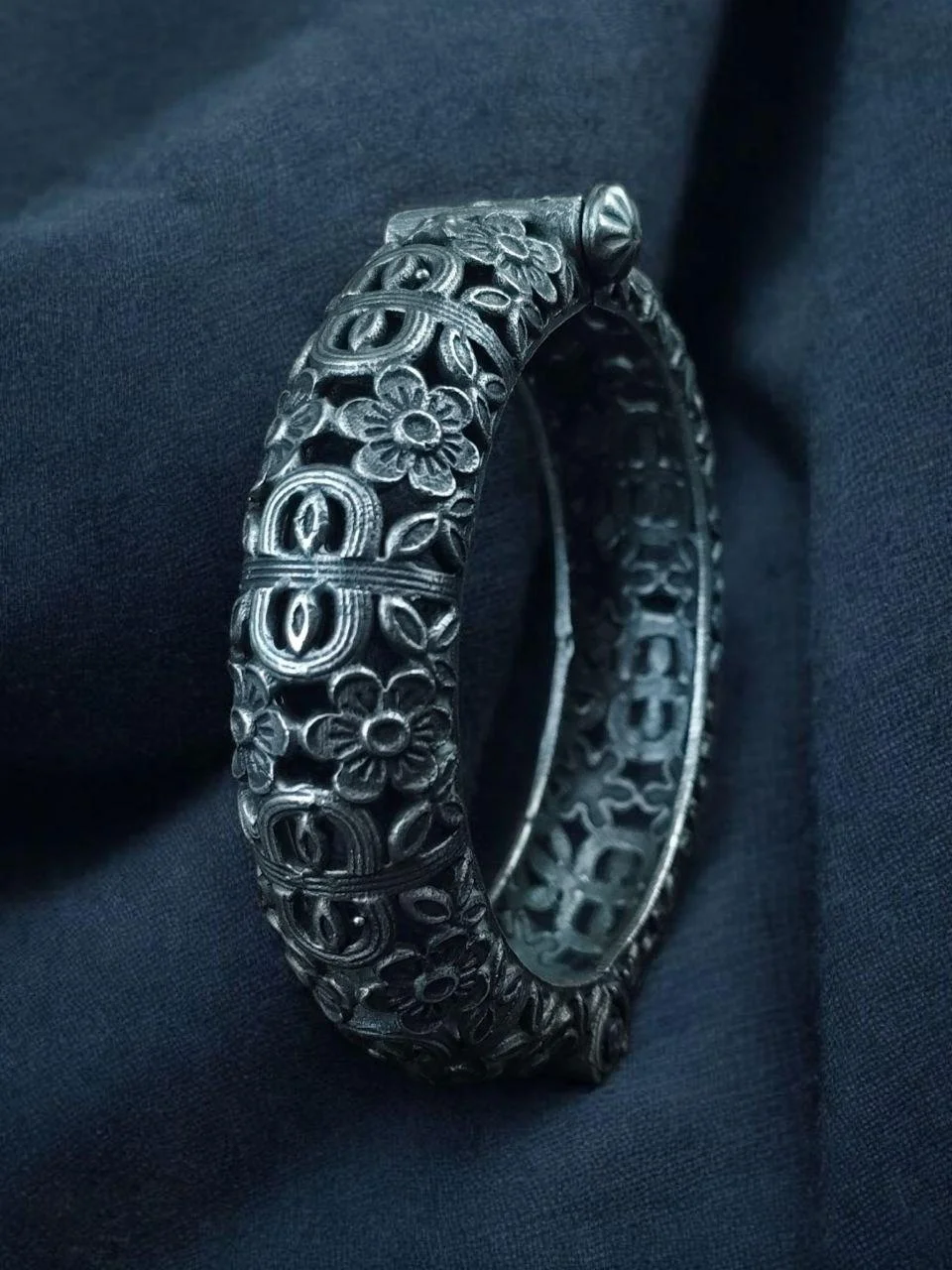 Oxidised Floral Band Kada – view 2