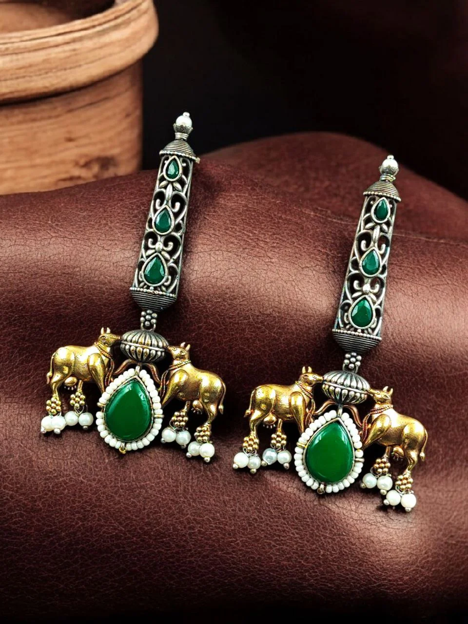 Two-Tone Nandi Earrings with Lattice Pillar and Pear Stone