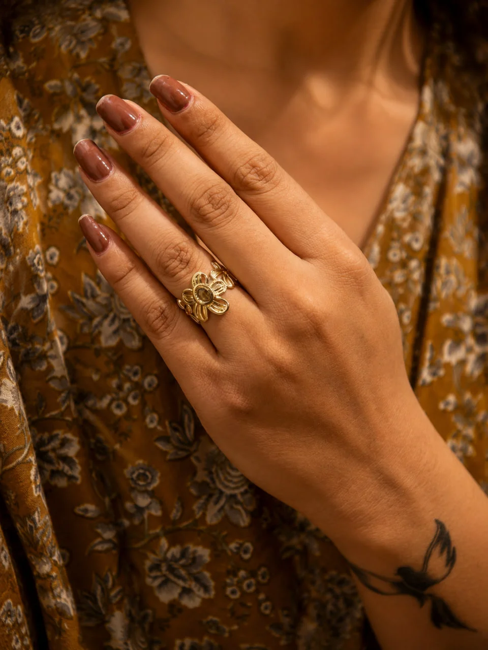Anti-Tarnish Fluted Petal Flower Ring with Centre Stone