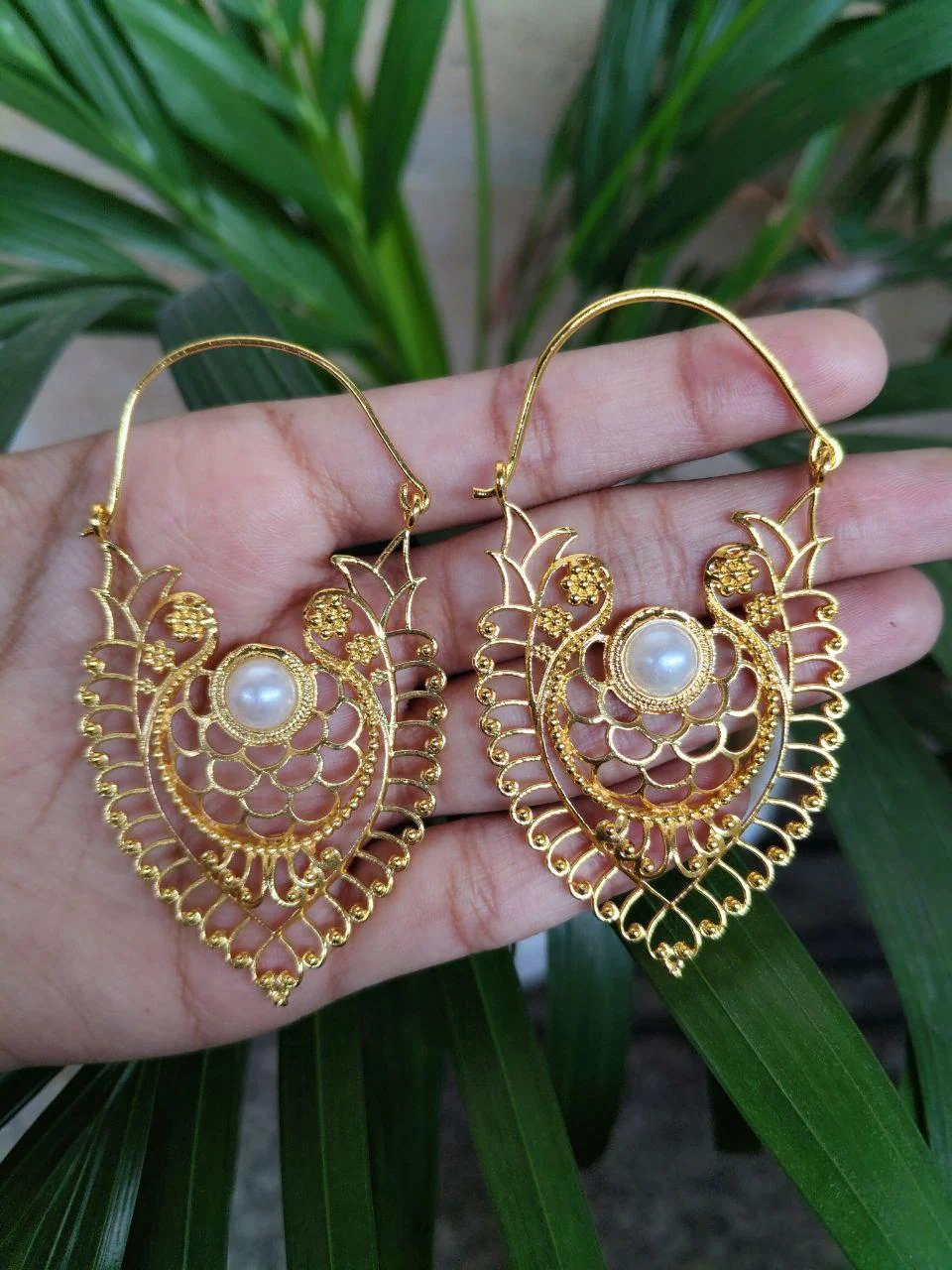 Peacock Bugadi Hoop with Centre Pearl – view 2