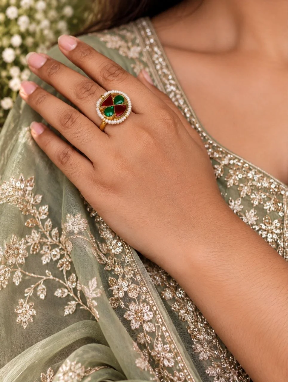 Small Gold Kundan Ring with Pearl Border