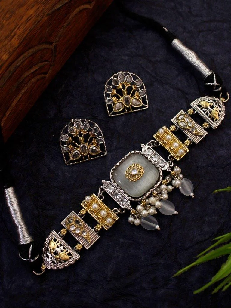Dual Tone Panel Choker Set with Grey Monalisa Centre