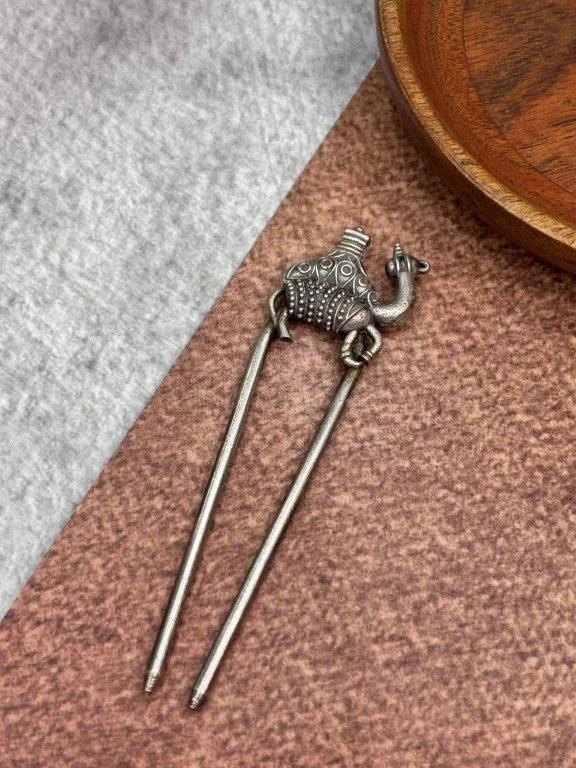 Oxidised Elephant Juda Pin with Engraved Body